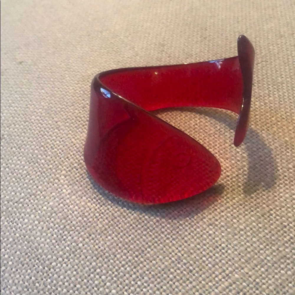 Marc Jacobs Red fortune fish braclet